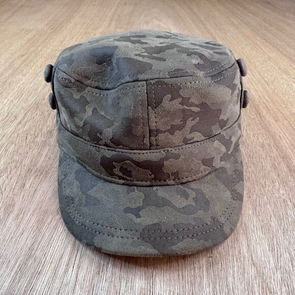 Time and Tru Women’s Camo Cadet Hat Faux Suede Military Style Cap - Picture 1 of 4